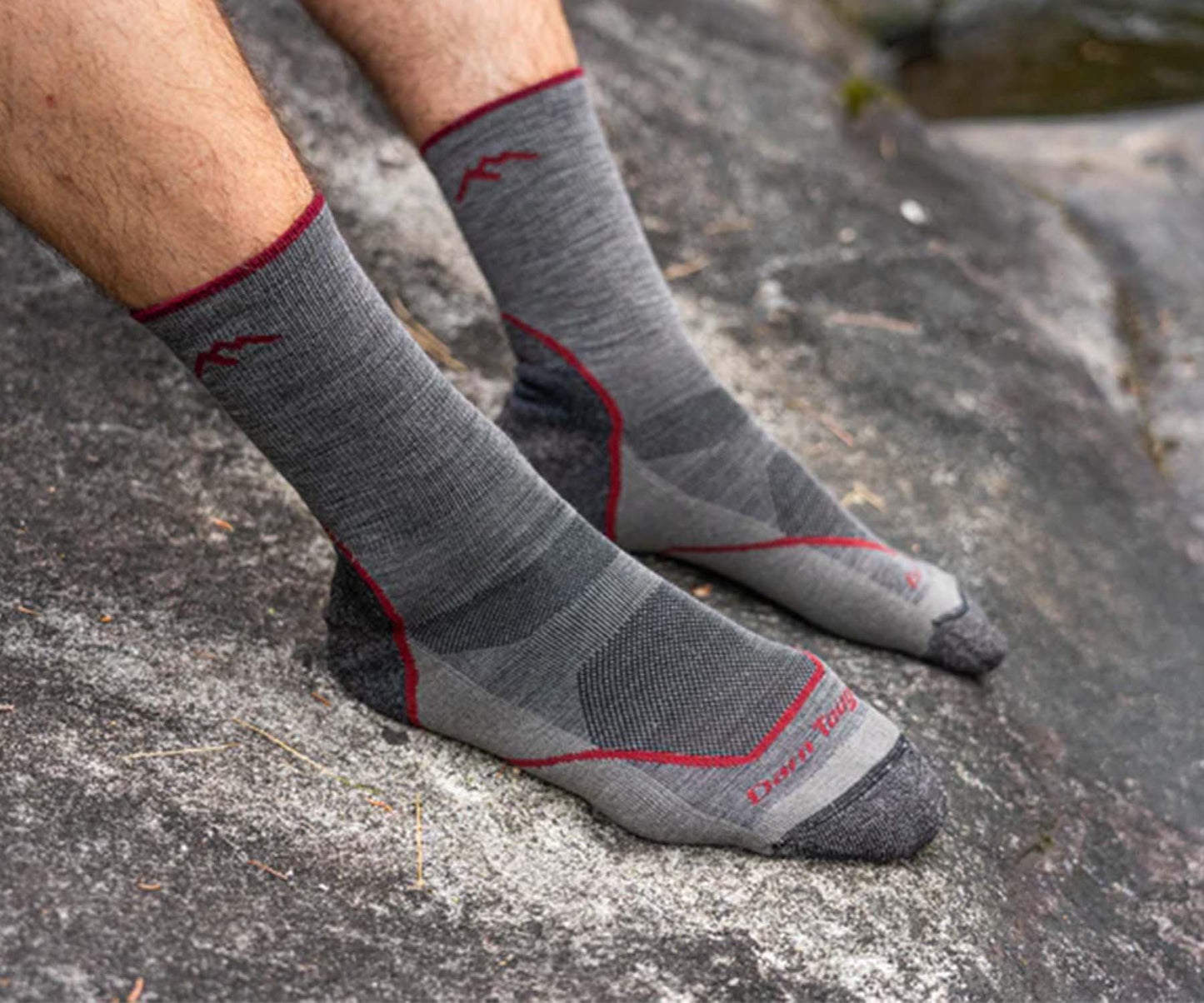 Darn Tough Men's Light Hiker Micro Crew Lightweight Hiking Sock - Taupe