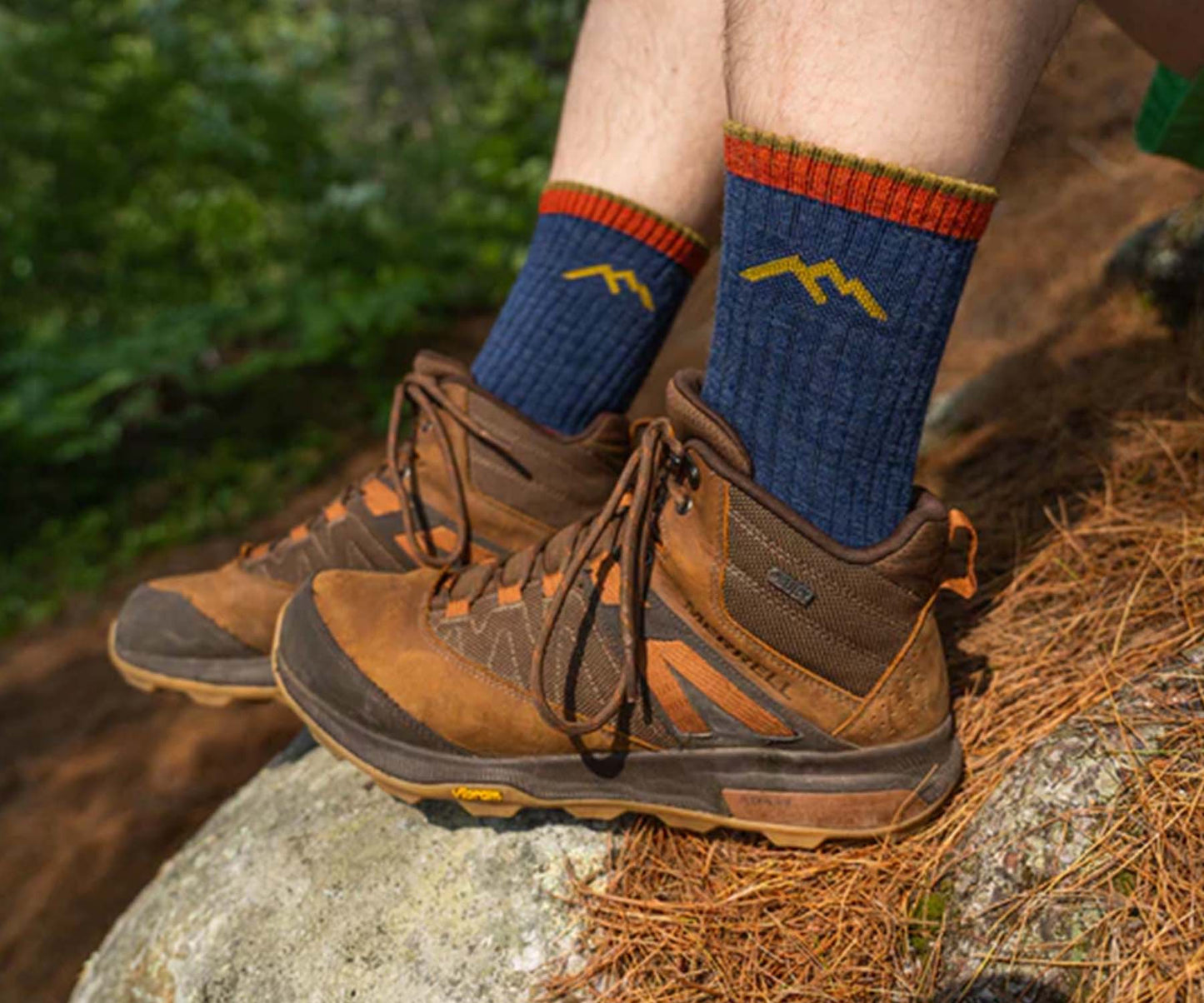 Darn Tough Men's Hiker Micro Crew Midweight Hiking Sock - Teal (1466-C Teal 0722)