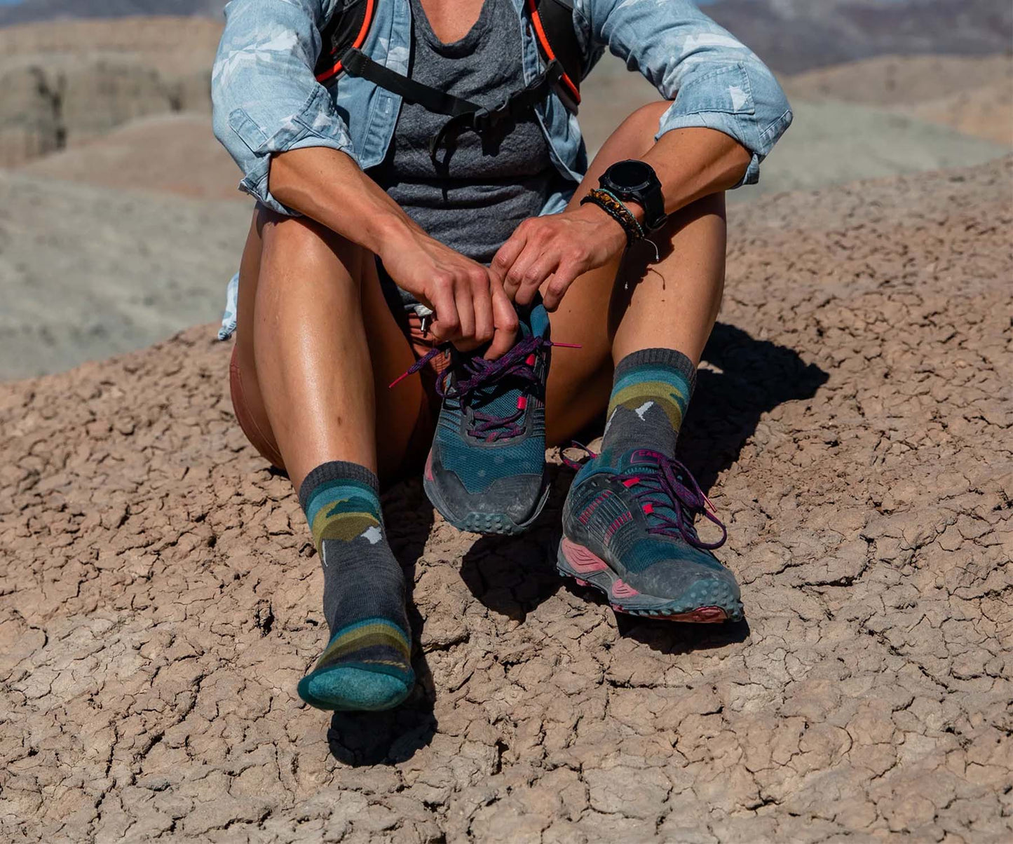 Darn Tough Women's Sunset Ledge Micro Crew Lightweight Hiking Sock