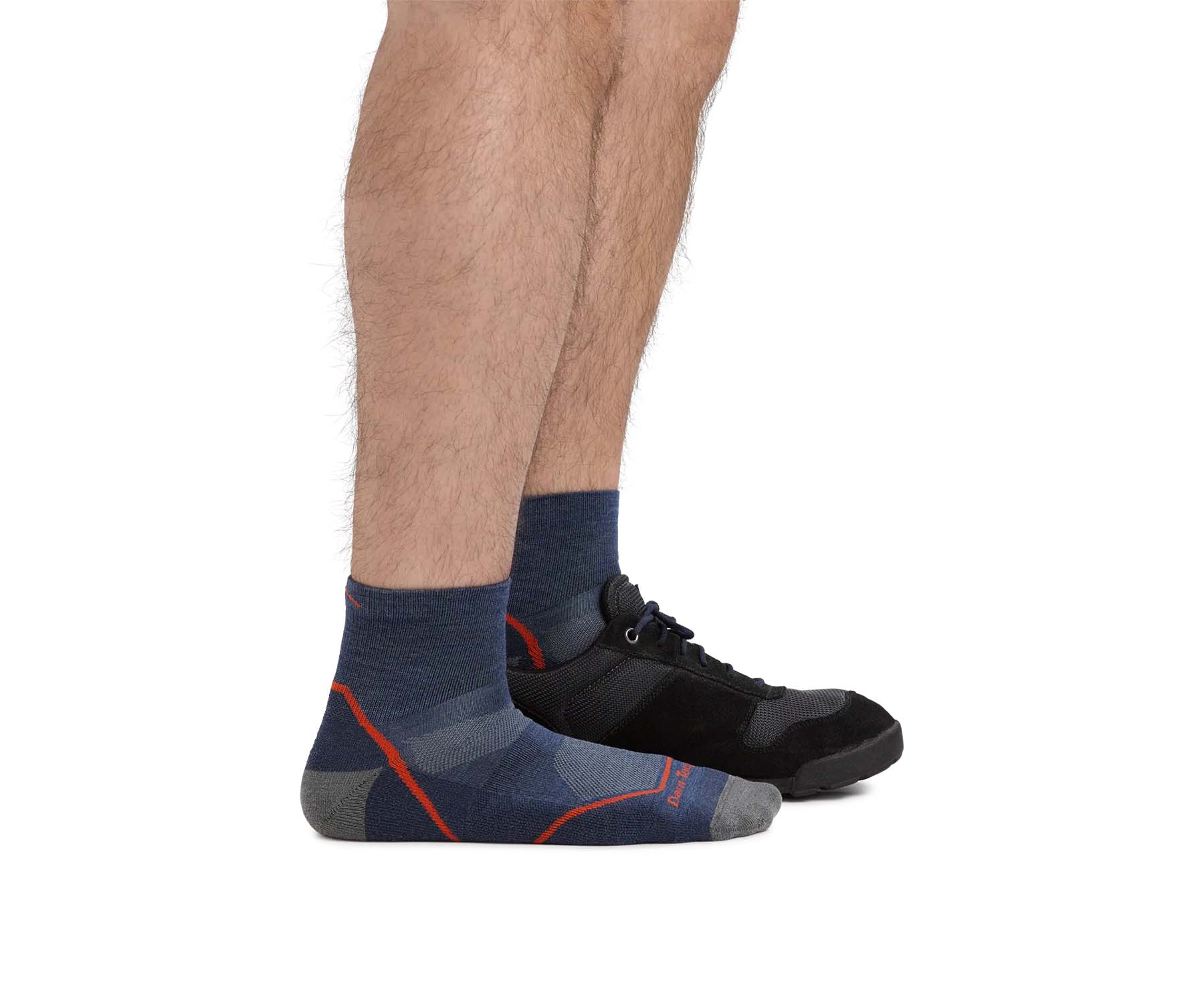 Darn Tough Men's Light Hiker Quarter Lightweight Hiking Sock - Denim (1991-C Denim 0722)