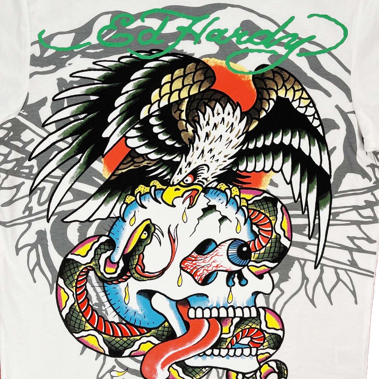 Ed Hardy Cloud Dancer White T-Shirt - Minimalist Design with Cloud Dancer Graphic