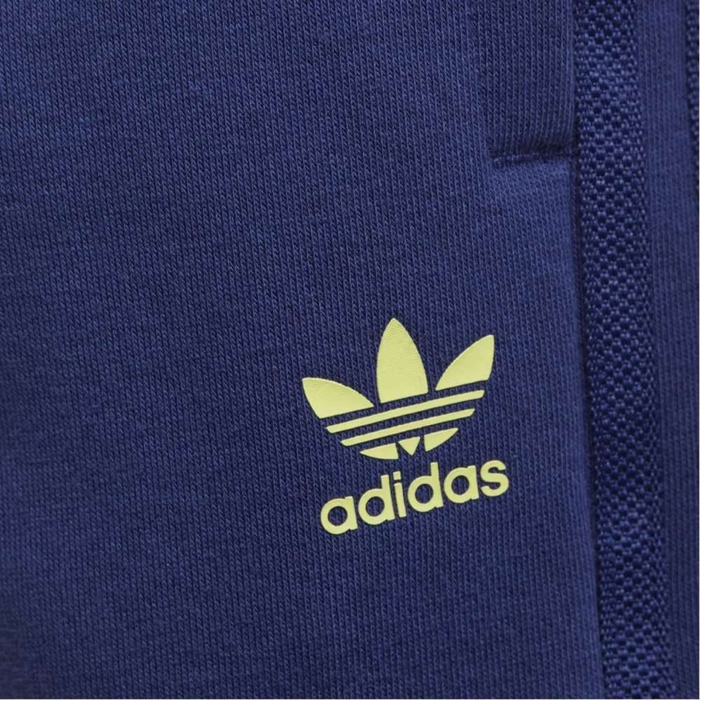 Stylish and comfortable adidas Originals Boys' Big Pack Camo Print Short Tee Set