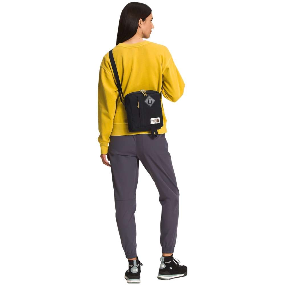 The North Face Berkeley Crossbody Bag in black