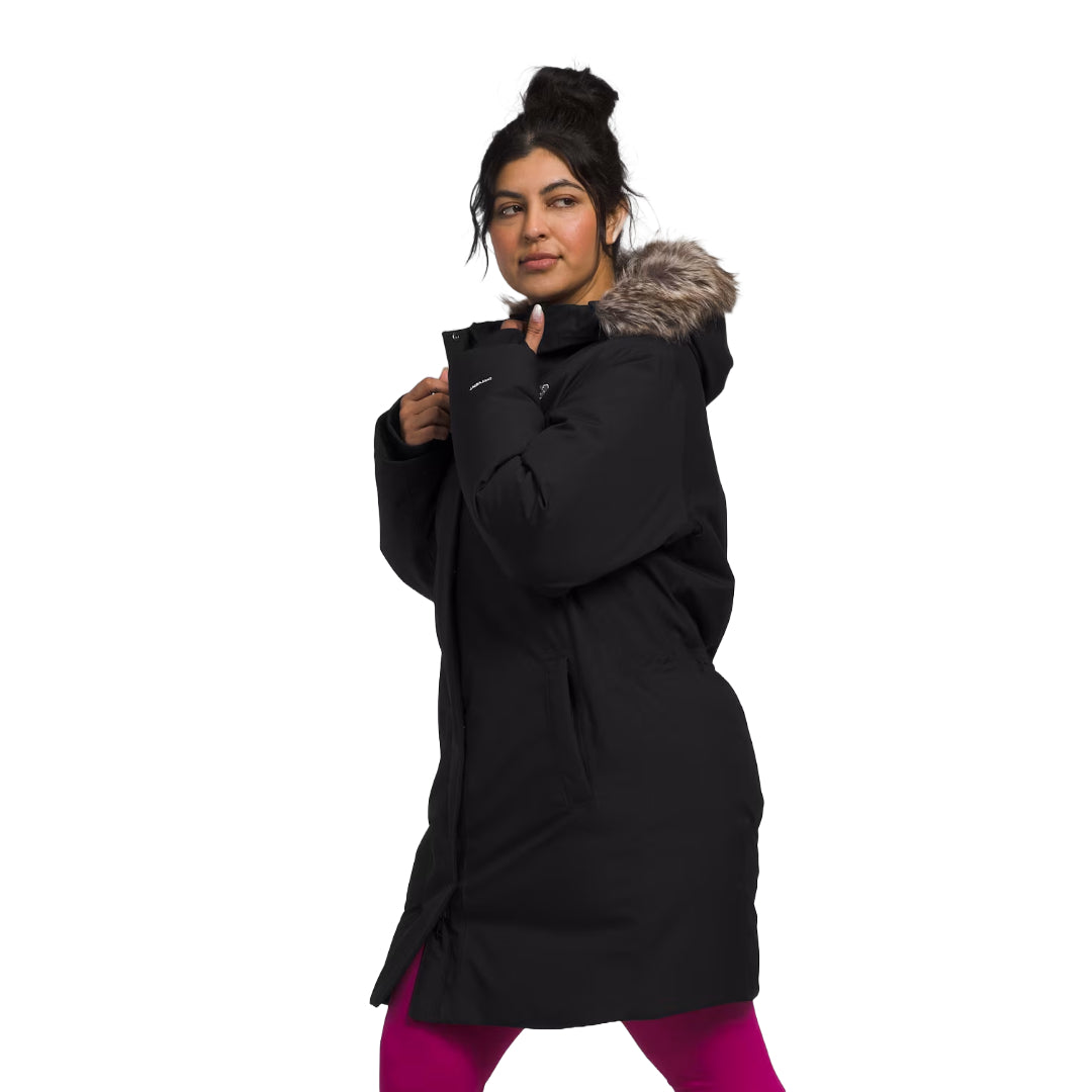 The North Face Women's Plus Size ARC Parka, lightweight waterproof jacket with a sleek design, perfect for rain and wind protection.
