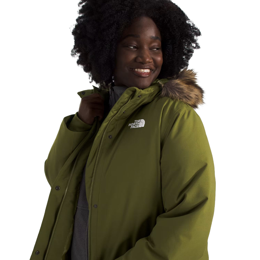 The North Face Women's Plus Size ARC Parka, lightweight waterproof jacket with a sleek design, perfect for rain and wind protection.