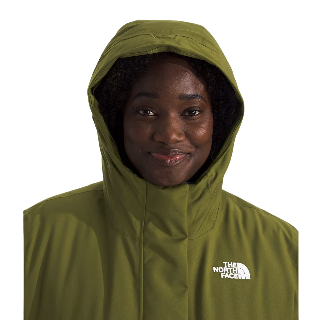 The North Face Women's Plus Size ARC Parka, lightweight waterproof jacket with a sleek design, perfect for rain and wind protection.