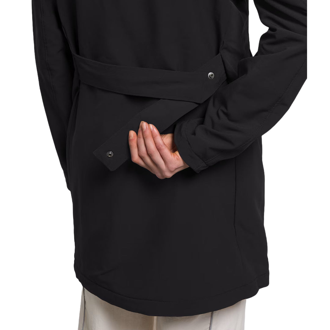 The North Face Women’s Shelbe Raschel Parka, wind-resistant and water-repellent with soft fleece lining for warmth and comfort.
