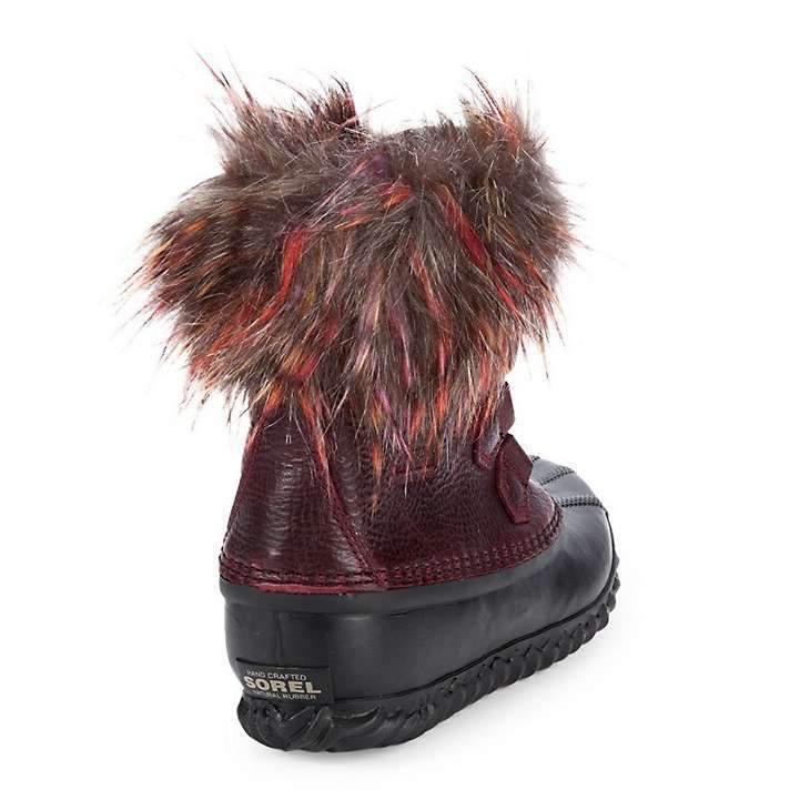 Sorel Women's Out N About Fur Lux Boots (Rich Wine)