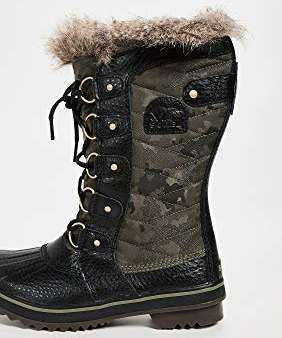 Sorel Women's Tofino II Boots (Camo/Hiker Green) Previous Season