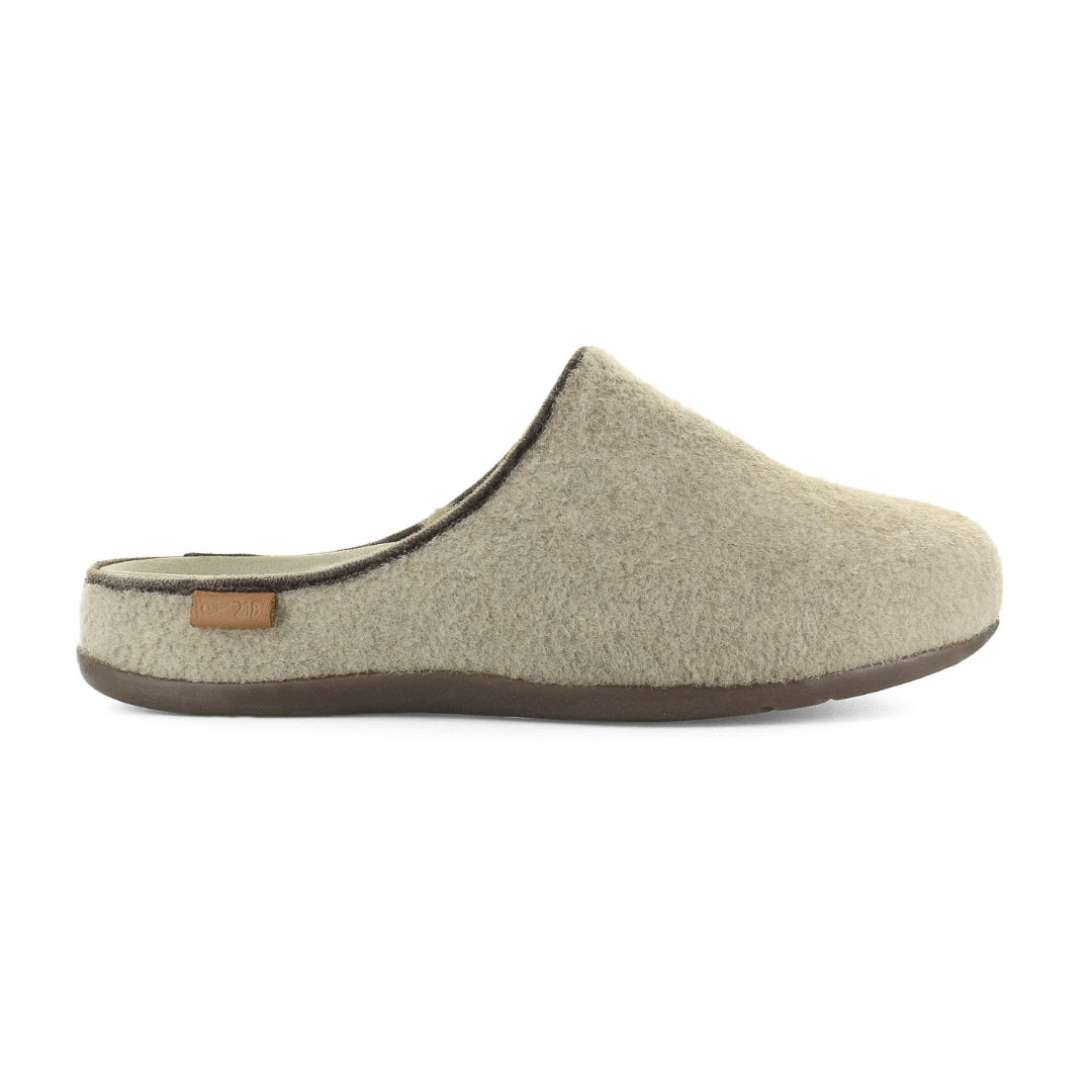 Strive Copenhagen Orthotic Slipper – a supportive, cushioned, and stylish slipper designed for ultimate comfort and foot health.