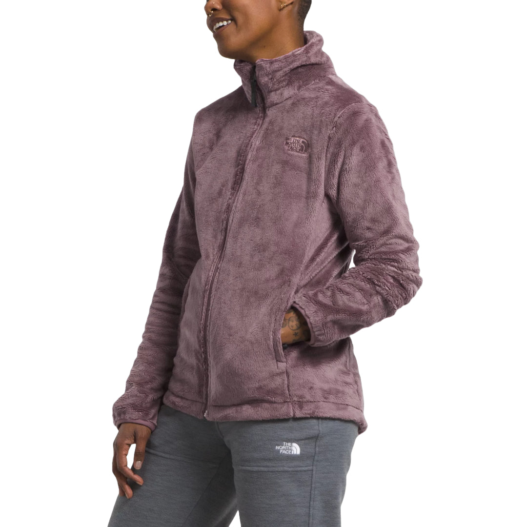Embrace winter warmth in The North Face Women's Osito Jacket, a plush fleece layer perfect for chilly days and outdoor adventures.