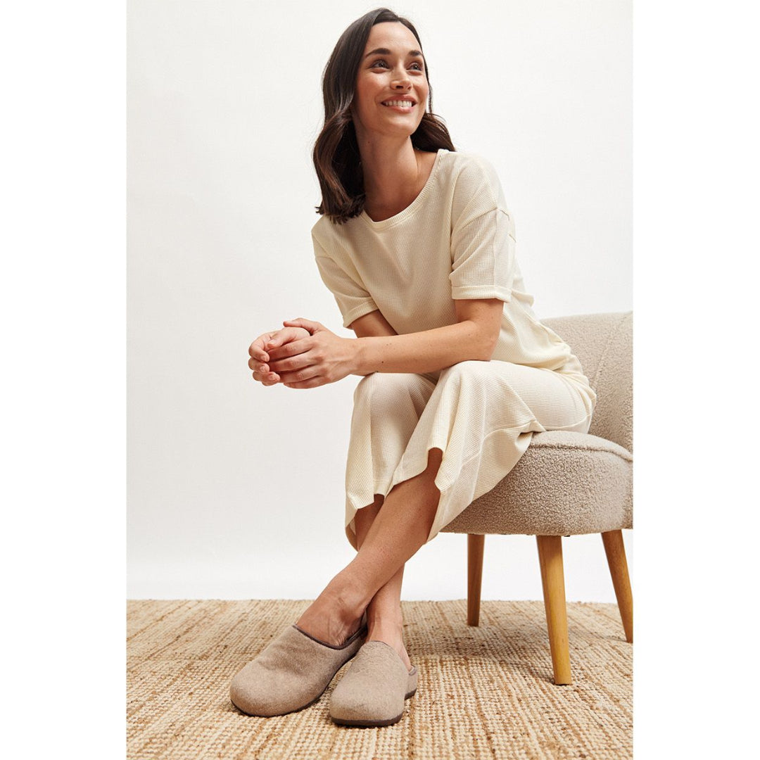 Strive Copenhagen Orthotic Slipper – a supportive, cushioned, and stylish slipper designed for ultimate comfort and foot health.