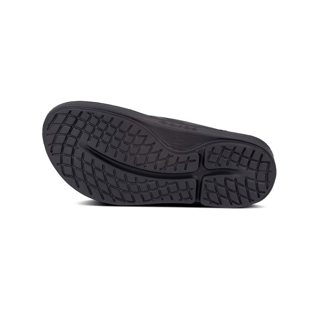 Oofos Ooriginals Unisex Sandal in black.