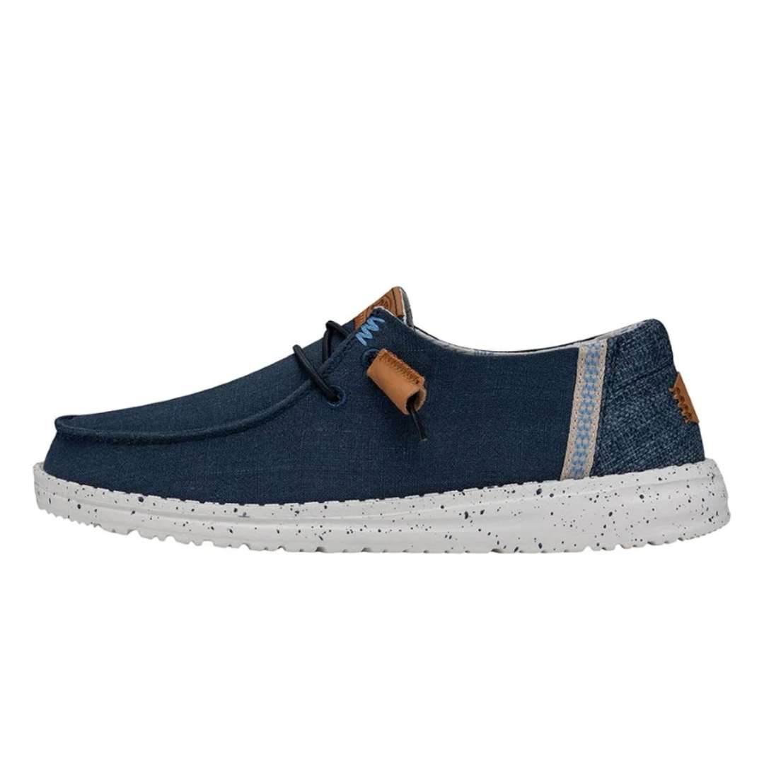 Women's Wendy Washed in Navy - A timeless and versatile addition to your wardrobe.