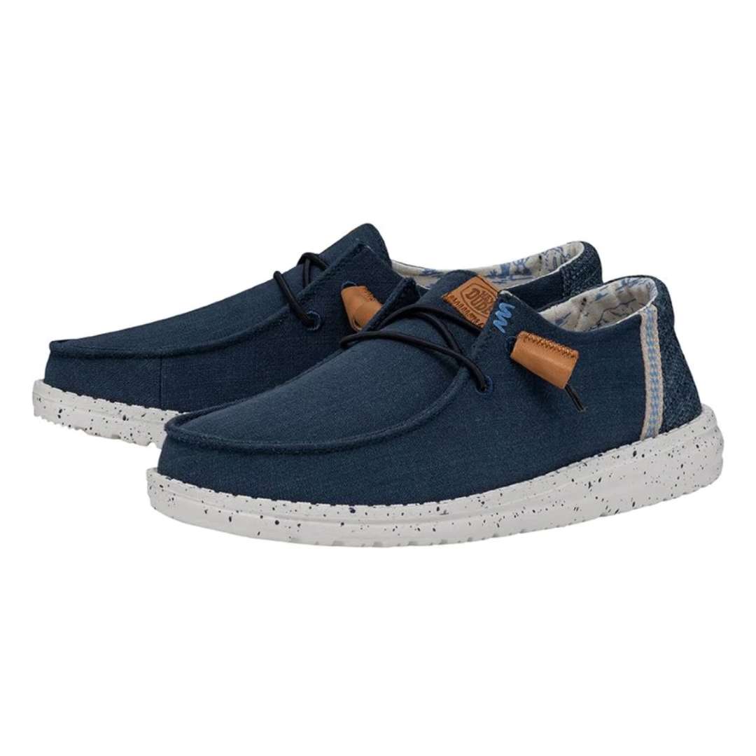 Women's Wendy Washed in Navy - A timeless and versatile addition to your wardrobe.