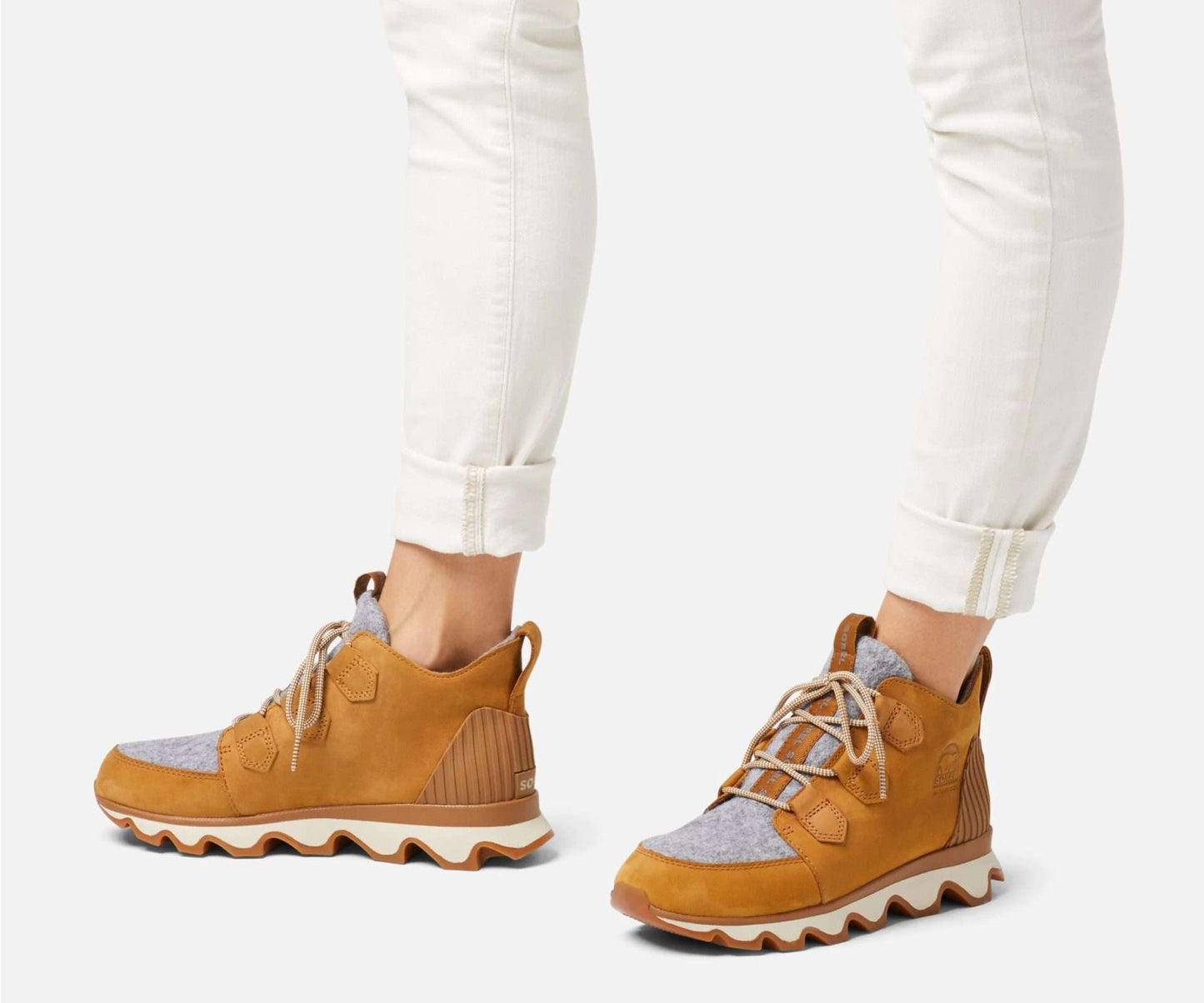 Sorel WOMEN'S KINETIC CARIBOU BOOT - Camel Brown NL3372-224