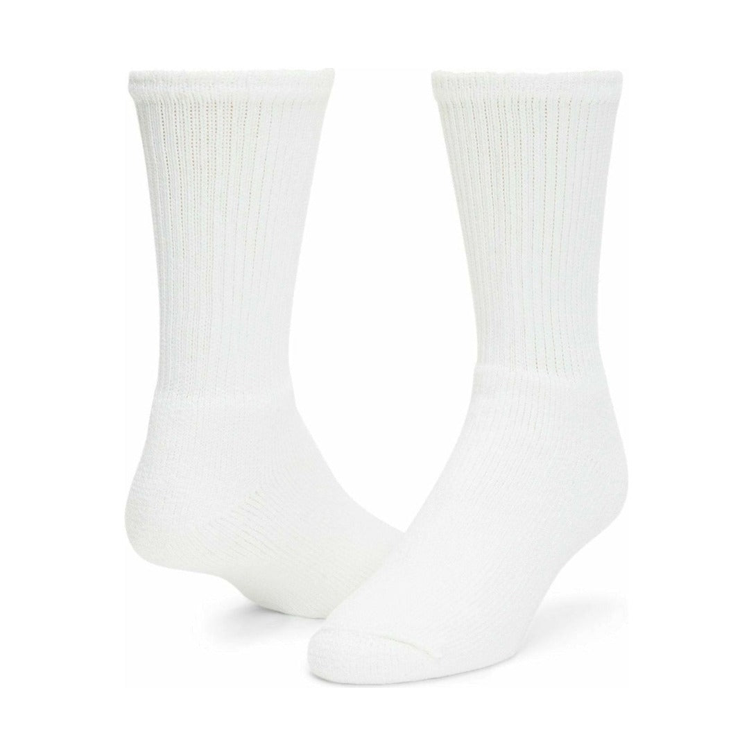 Wigwam King Cotton crew socks featuring heavyweight cushioned cotton construction, ribbed crew-length design, and durable everyday athletic styling