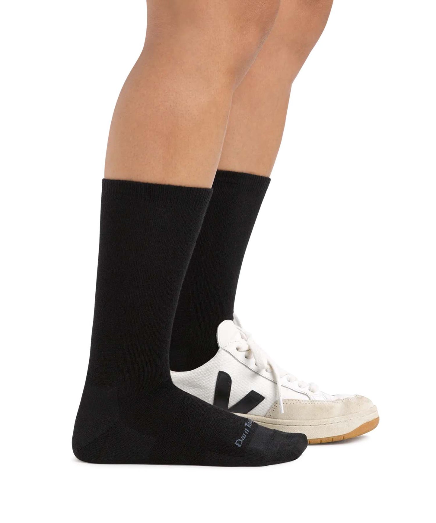 Darn Tough Women's Solid Basic Crew Lightweight Lifestyle Socks - Charcoal
