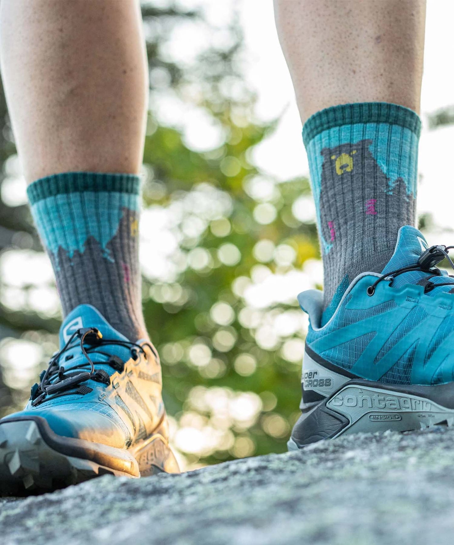 Darn Tough Women's Bear Town Micro Crew Lightweight Hiking Sock - Aqua (1970-C Aqua 0722)