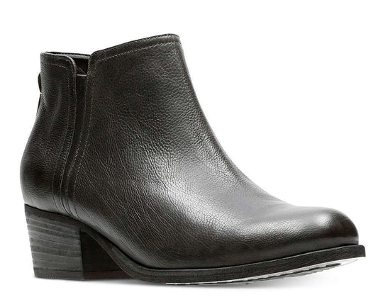 Clarks Artisan Women's Maypearl Ramie Ankle Booties Black Leather