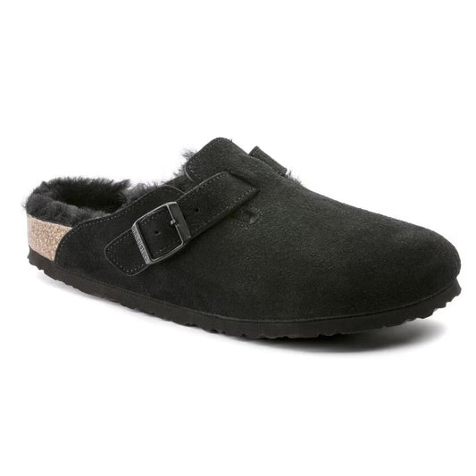 Birkenstock Boston VL/Shearling clog with a suede upper, cozy shearling lining, adjustable buckle strap, and cork-latex footbed for warmth and comfort.