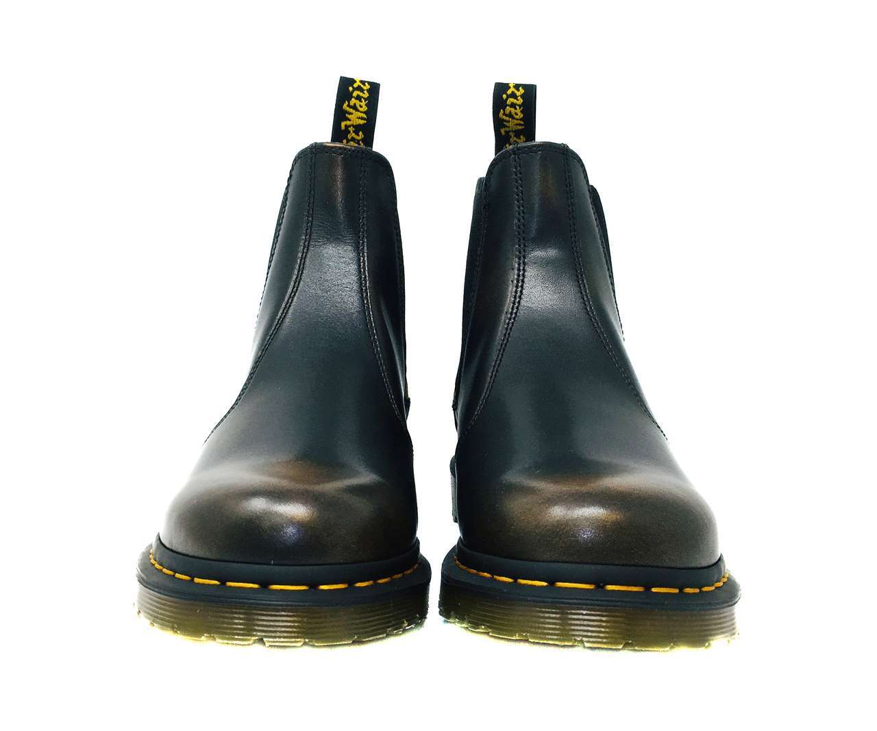 Dr. Martens Unisex 2976 Vintage Chelsea Boot (Butterscotch)