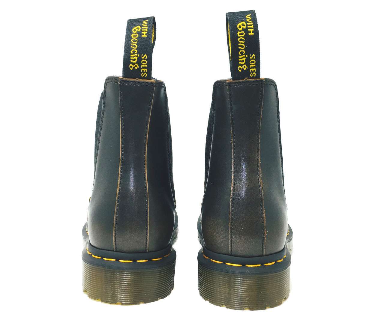 Dr. Martens Unisex 2976 Vintage Chelsea Boot (Butterscotch)