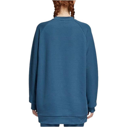 adidas Originals Women's Oversized Trefoil Sweatshirt, offering comfort and style.