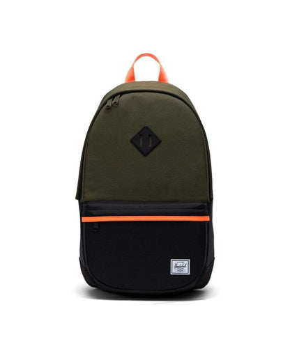 Herschel Heritage PRO backpack featuring a classic design with diamond detail, padded straps, multiple compartments, and a laptop sleeve for everyday use.