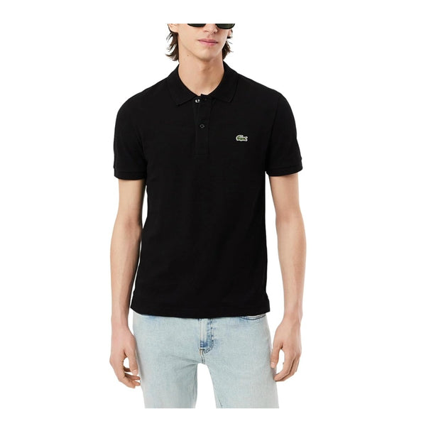 Lacoste men’s slim fit polo shirt made from cotton piqué, featuring short sleeves, a fitted silhouette, and signature crocodile logo.