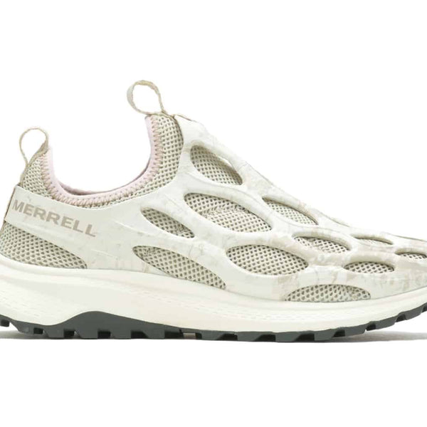 Women’s lightweight water-friendly shoes featuring a quick-drying mesh and synthetic upper, lace-up closure, breathable lining, cushioned midsole, protective toe area, and durable traction outsole for water activities and outdoor adventures