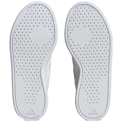 A pair of adidas Breaknet 2.0 sneakers for women in light pink. The sneakers feature a leather and synthetic upper, a rubber outsole, and the adidas logo on the side.