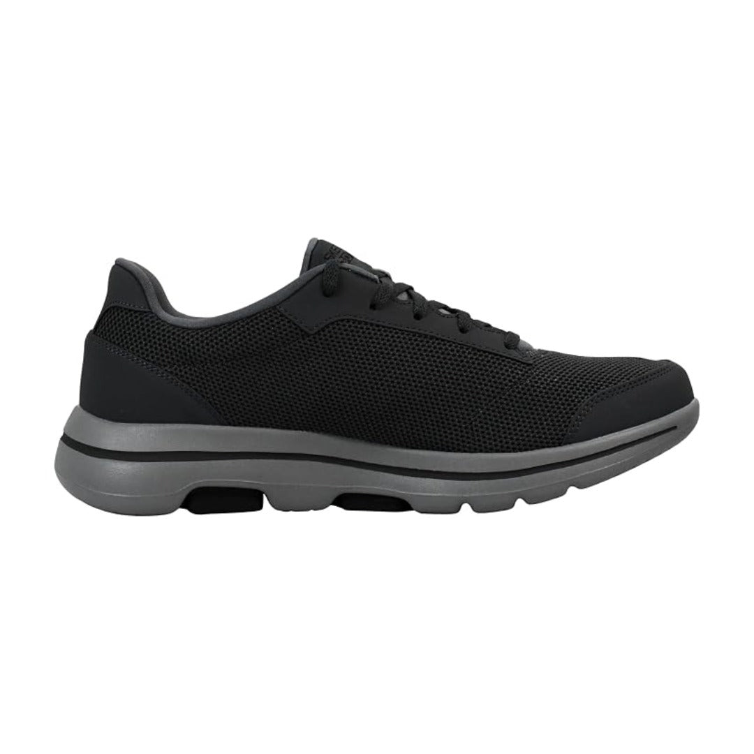 Men’s slip-on walking shoes featuring a breathable mesh upper, stretch collar, cushioned foam insole, lightweight midsole, and flexible rubber outsole for all-day comfort