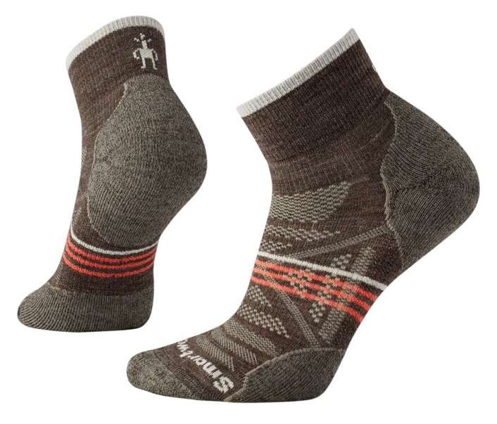 Women’s lightweight outdoor mini socks featuring breathable merino wool construction, light cushioned comfort, and low-profile performance styling for hiking and active wear