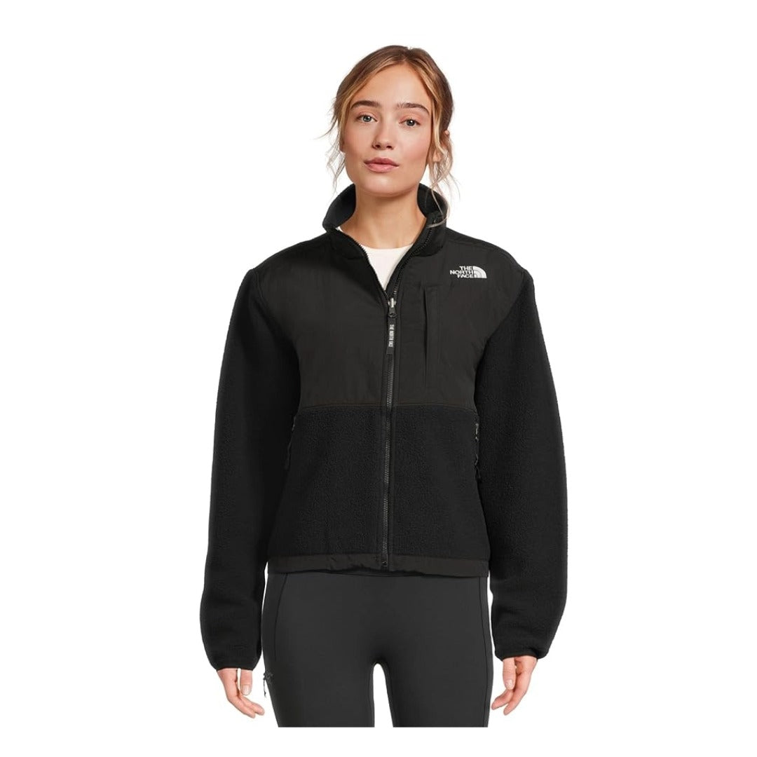 The North Face Women’s Denali 2 Jacket fleece jacket with reinforced nylon panels, full front zipper, and zippered chest pocket.