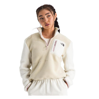 Women’s The North Face Yumiori Quarter Zip Jacket in soft fleece with quarter-zip front.