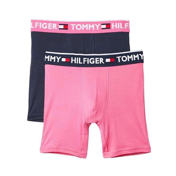 Tommy Hilfiger men’s boxer briefs featuring a fitted design, soft cotton fabric, and bold logo waistband for everyday comfort.