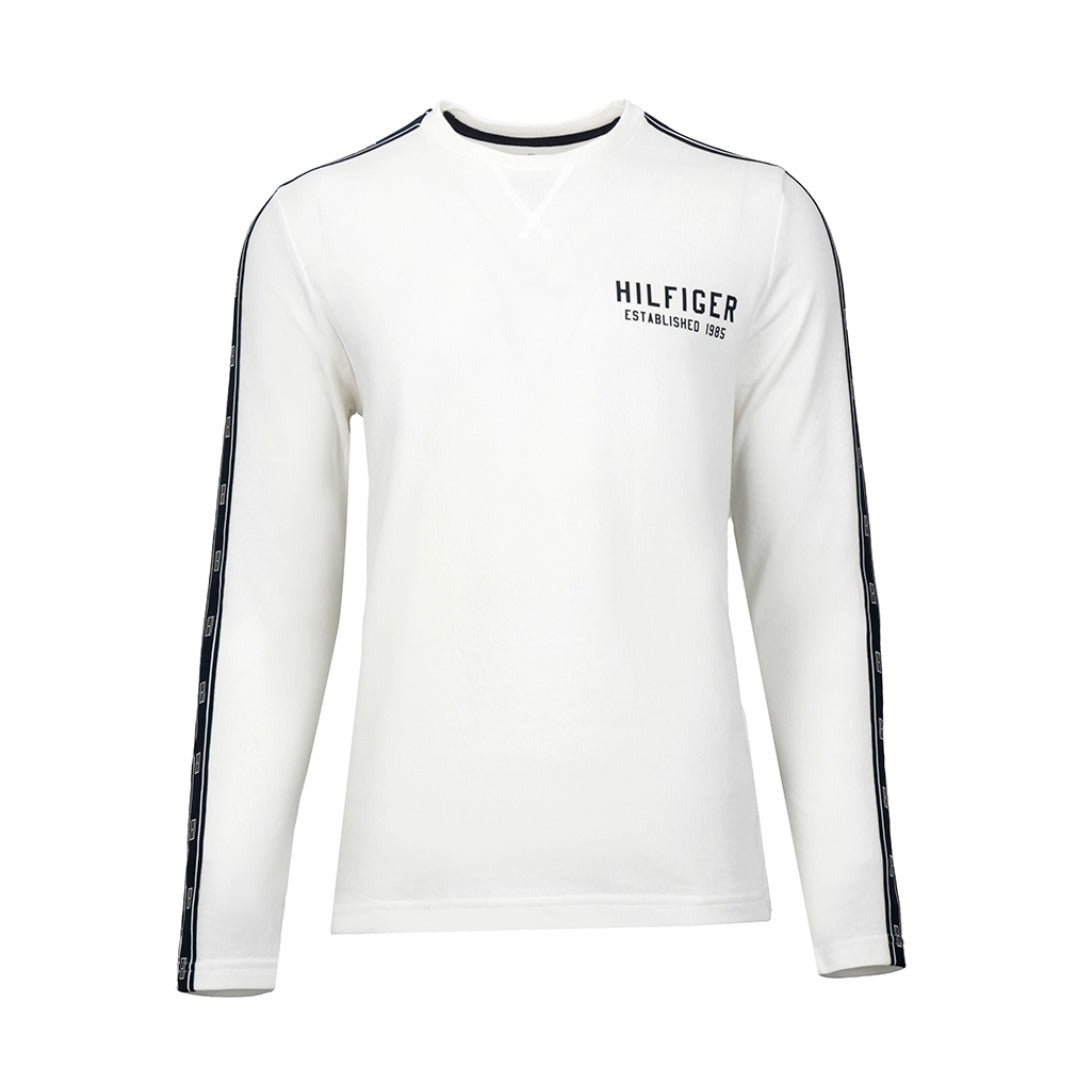 Tommy Hilfiger men’s crew neck sweatshirt with a pullover design, soft fabric, and ribbed cuffs for casual everyday comfort.