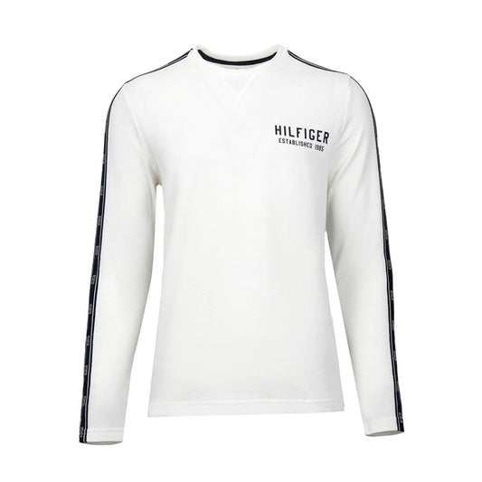 Tommy Hilfiger men’s crew neck sweatshirt with a pullover design, soft fabric, and ribbed cuffs for casual everyday comfort.