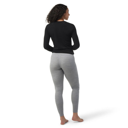 Smartwool Women's Classic Thermal Merino Base Layer Bottom - Cozy and warm, these bottoms offer superior comfort and insulation for cold-weather adventures.