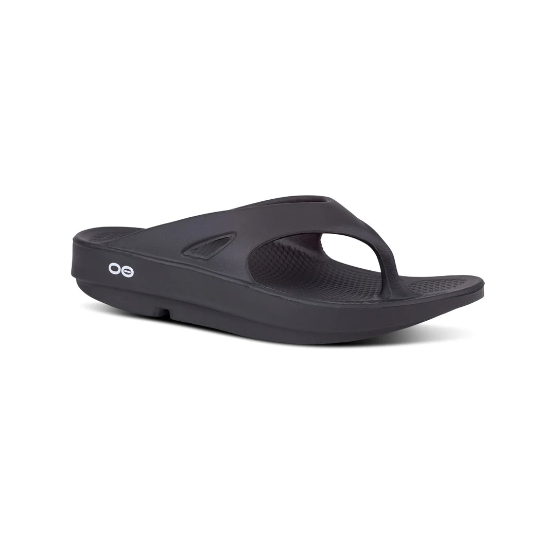 Oofos Ooriginals Unisex Sandal in black.