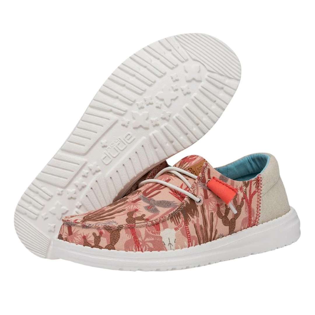 Women's Wendy Funk Oasis in Pink - A vibrant and funky statement for contemporary style.