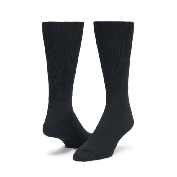 Wigwam Diabetic Walker ultra-lightweight crew socks featuring a non-binding ribbed leg, seamless comfort design, and breathable knit construction for sensitive feet