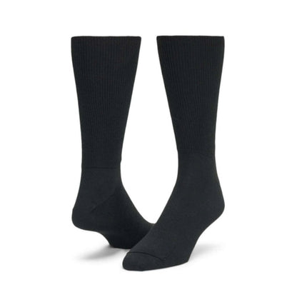 Wigwam Diabetic Walker ultra-lightweight crew socks featuring a non-binding ribbed leg, seamless comfort design, and breathable knit construction for sensitive feet