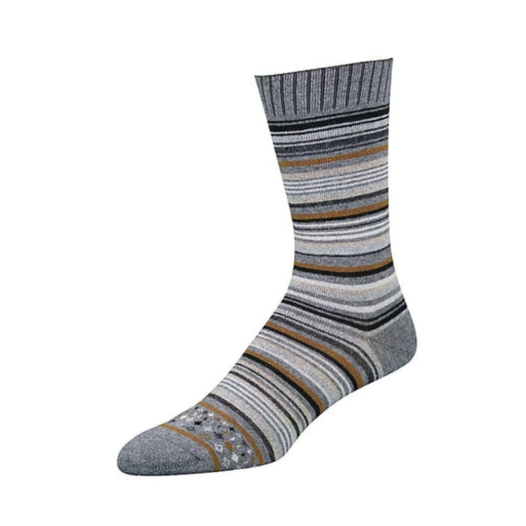 Wigwam Inline athletic socks featuring cushioned performance construction, breathable moisture-wicking knit, and sporty crew-length styling for skating and active wear.