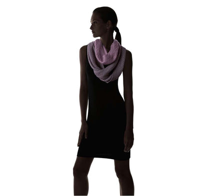 Hudson Scarf Model