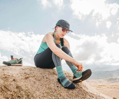 Darn Tough Women's Light Hiker Micro Crew Lightweight Hiking Sock - Aqua 1967-C